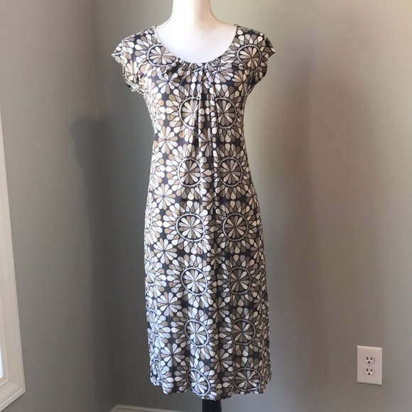 Boden Dresses & Skirts - Boden ladies dress size 4 perfect for Fall